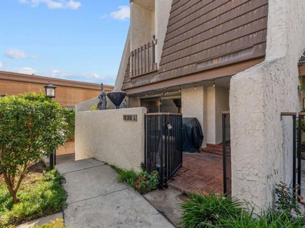 18360 Collins Street L, Tarzana (los Angeles) CA 91356