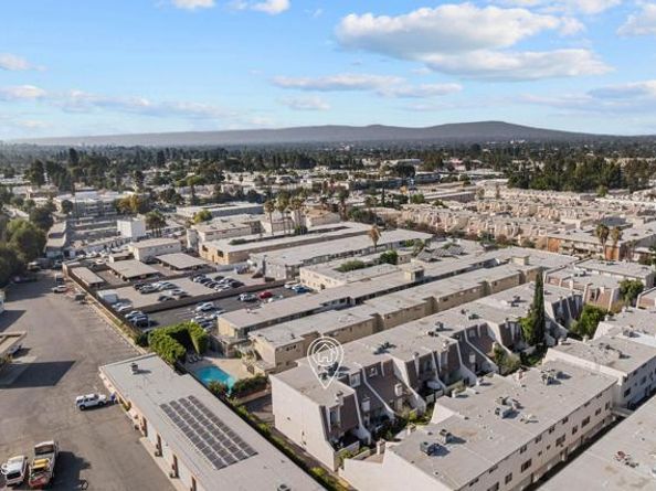 18360 Collins Street L, Tarzana (los Angeles) CA 91356