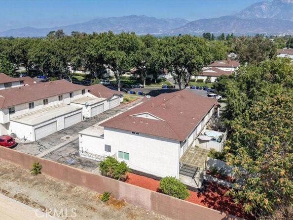 556 D Street, Upland CA 91786