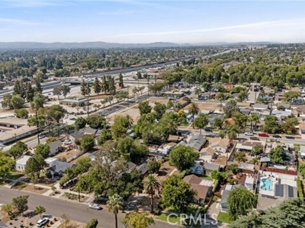 355 S 3rd Avenue, Upland CA 91786