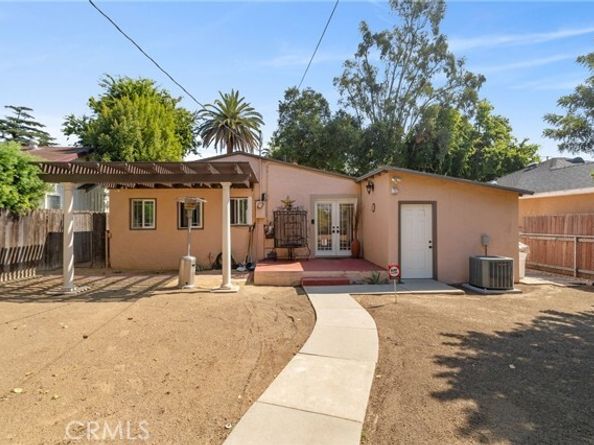 355 S 3rd Avenue, Upland CA 91786