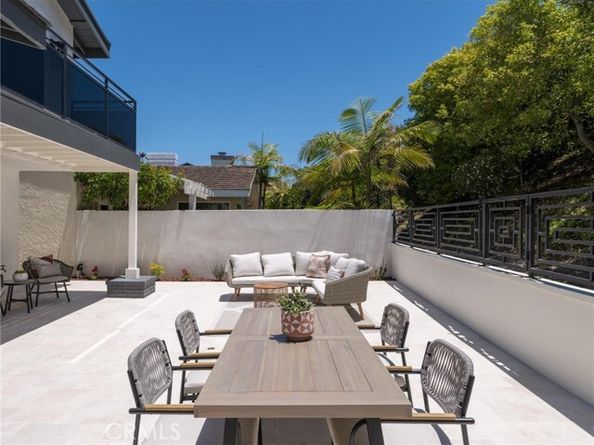 24 White Water Drive, Corona Del Mar (newport Beach) CA 92625