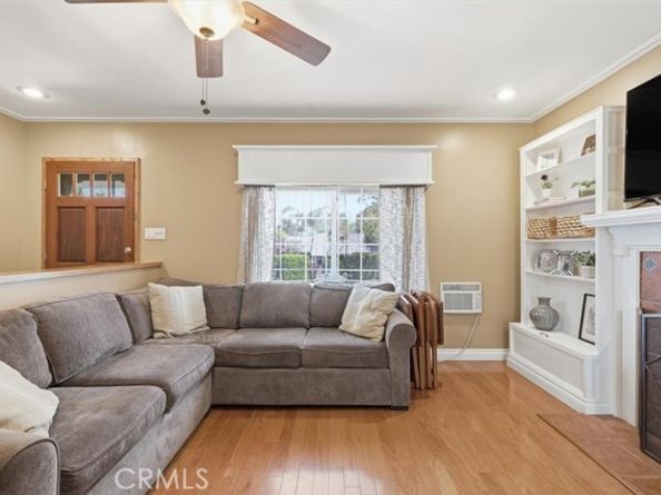 210 E 46th Street, Long Beach CA 90807