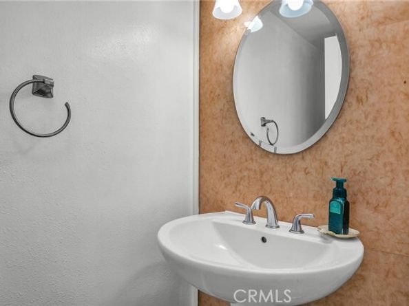 21333 Lassen Street 6H, Chatsworth (los Angeles) CA 91311