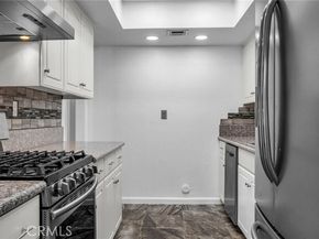 21333 Lassen Street 6H, Chatsworth (los Angeles) CA 91311