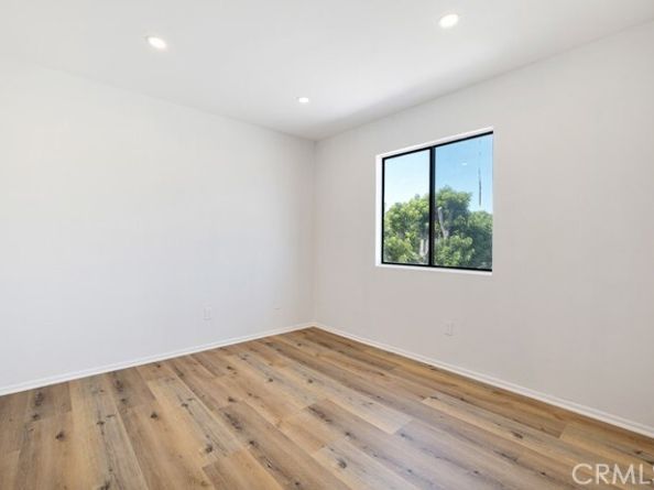 9635 Sepulveda Boulevard 1, North Hills (los Angeles) CA 91343