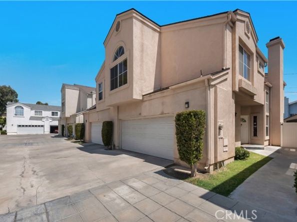 19017 Gault Street 103, Reseda (los Angeles) CA 91335