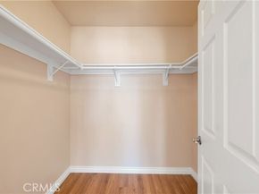19017 Gault Street 103, Reseda (los Angeles) CA 91335