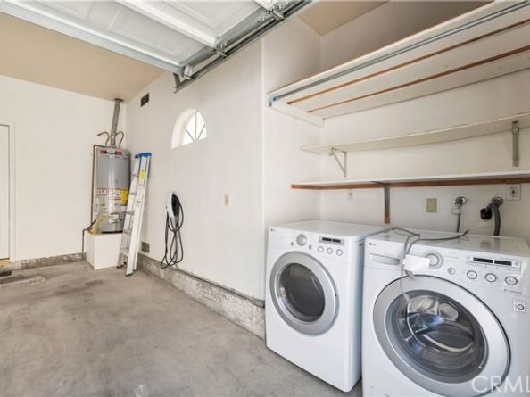 19017 Gault Street 103, Reseda (los Angeles) CA 91335