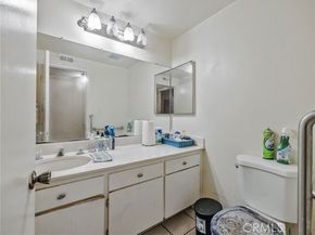 7800 Winnetka Avenue, Winnetka (los Angeles) CA 91306