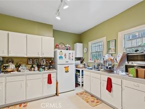 1309 N Edgemont, Los Angeles CA 90027