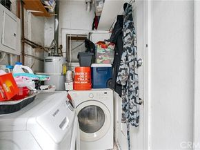 1309 N Edgemont, Los Angeles CA 90027