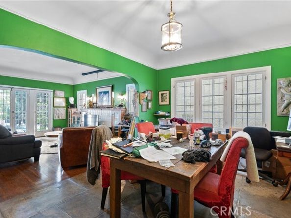 1309 N Edgemont, Los Angeles CA 90027