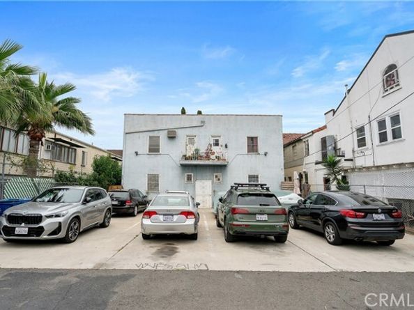 1309 N Edgemont, Los Angeles CA 90027