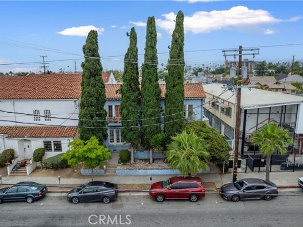 1309 N Edgemont, Los Angeles CA 90027