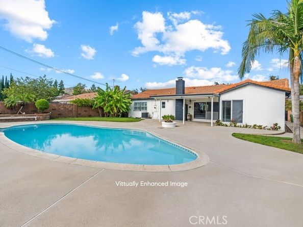 23642 Community St, West Hills (los Angeles) CA 91304