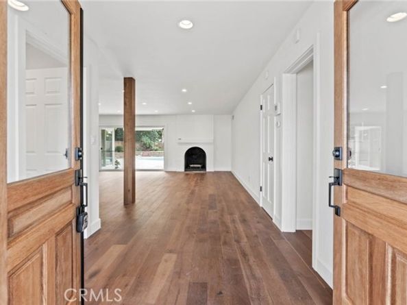 23642 Community St, West Hills (los Angeles) CA 91304