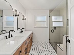 23642 Community St, West Hills (los Angeles) CA 91304