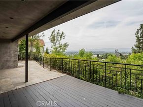 3622 Roberts View, Studio City (los Angeles) CA 91604