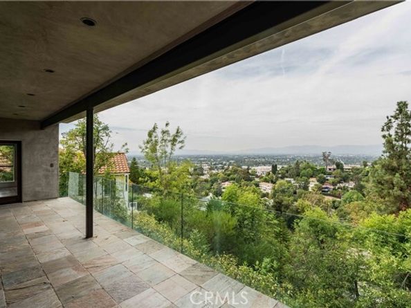 3622 Roberts View, Studio City (los Angeles) CA 91604