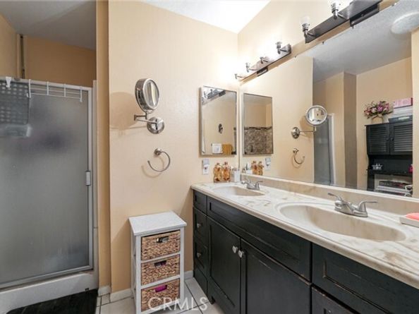 19545 Sherman Way 97, Reseda (los Angeles) CA 91335