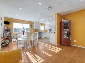19545 Sherman Way 97, Reseda (los Angeles) CA 91335