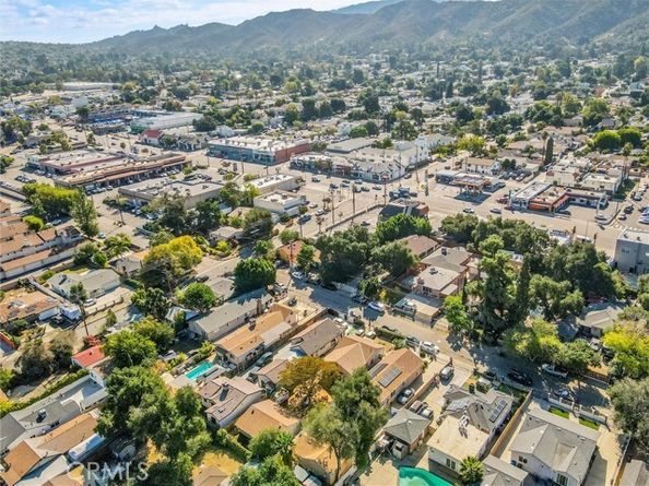8421 Grenoble, Sunland (los Angeles) CA 91040