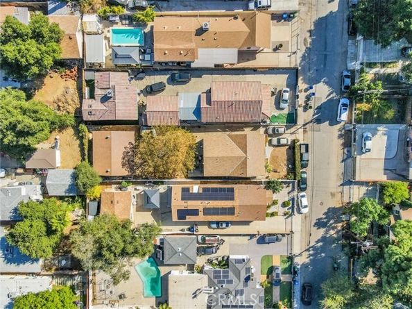 8421 Grenoble, Sunland (los Angeles) CA 91040