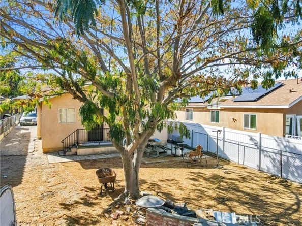 8421 Grenoble, Sunland (los Angeles) CA 91040
