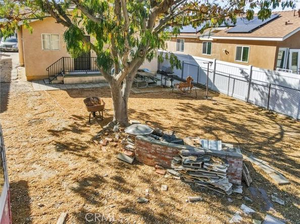 8421 Grenoble, Sunland (los Angeles) CA 91040