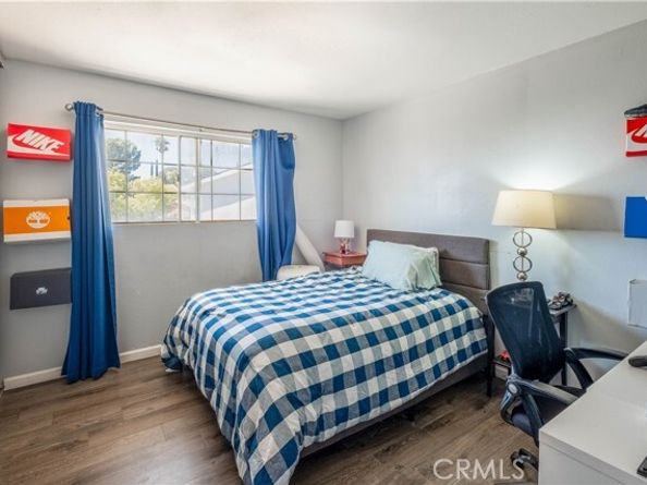 12542 Glamis St., Pacoima (los Angeles) CA 91331