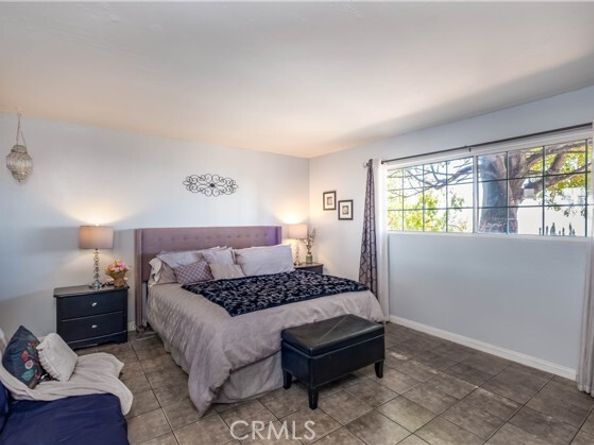 12542 Glamis St., Pacoima (los Angeles) CA 91331