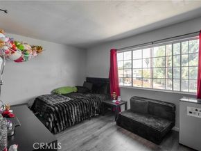 12542 Glamis St., Pacoima (los Angeles) CA 91331
