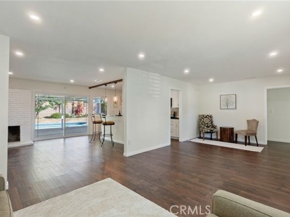 20101 Superior Street, Chatsworth (los Angeles) CA 91311