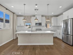 14729 Sherman Way, Van Nuys (los Angeles) CA 91405