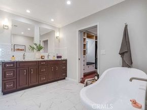 3325 Alginet, Encino (los Angeles) CA 91436