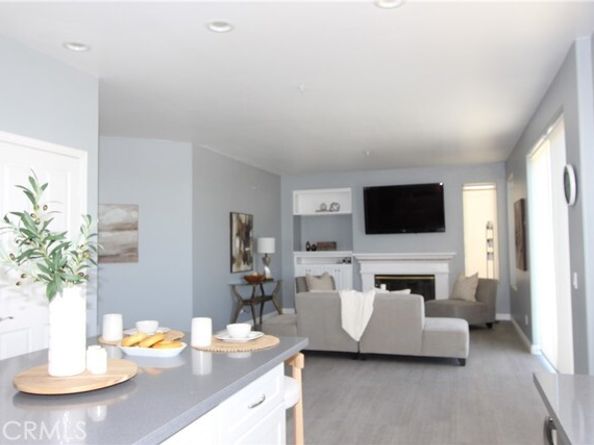 5928 Vista De La Luz, Woodland Hills (los Angeles) CA 91367