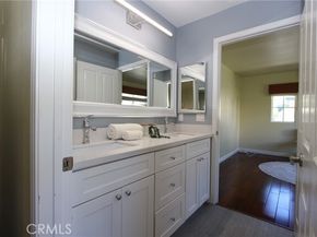 5928 Vista De La Luz, Woodland Hills (los Angeles) CA 91367