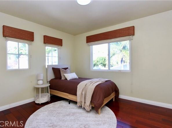 5928 Vista De La Luz, Woodland Hills (los Angeles) CA 91367