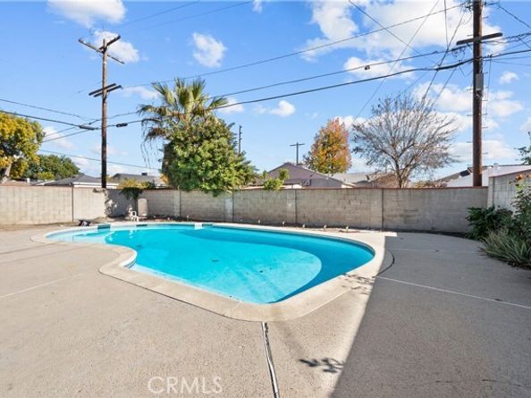 6556 Satsuma, North Hollywood (los Angeles) CA 91606