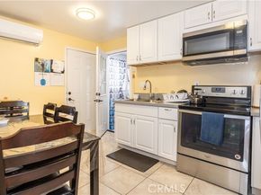 7306 Jumilla Avenue, Winnetka (los Angeles) CA 91306