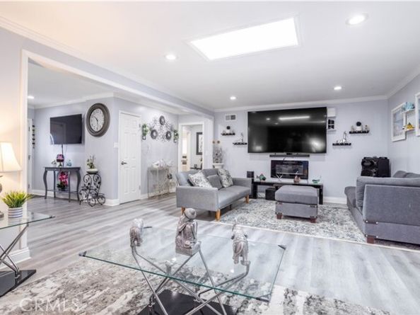 7306 Jumilla Avenue, Winnetka (los Angeles) CA 91306