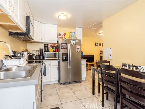 7306 Jumilla Avenue, Winnetka (los Angeles) CA 91306