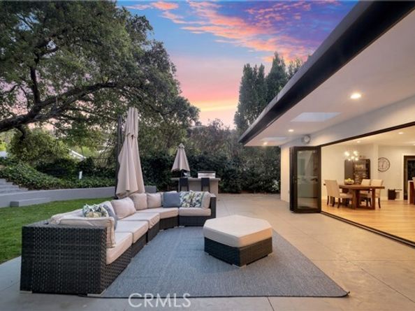 16688 Oldham Street, Encino (los Angeles) CA 91436