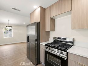 8028 Coldwater Canyon Avenue, North Hollywood (los Angeles) CA 91605