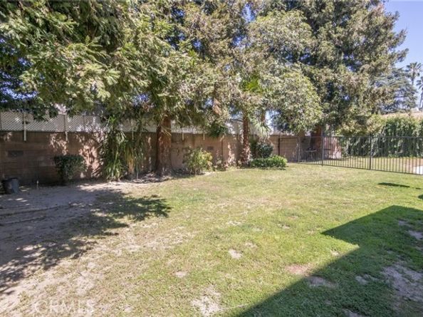 13203 Vanowen Street 8, North Hollywood (los Angeles) CA 91605