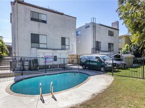 13203 Vanowen Street 8, North Hollywood (los Angeles) CA 91605