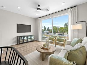 9423 N Sepulveda Blvd. 3, North Hills (los Angeles) CA 91343