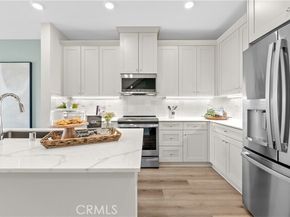 9423 N Sepulveda Blvd. 3, North Hills (los Angeles) CA 91343