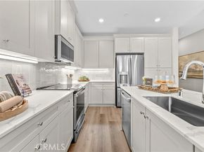 9423 N Sepulveda Blvd. 3, North Hills (los Angeles) CA 91343